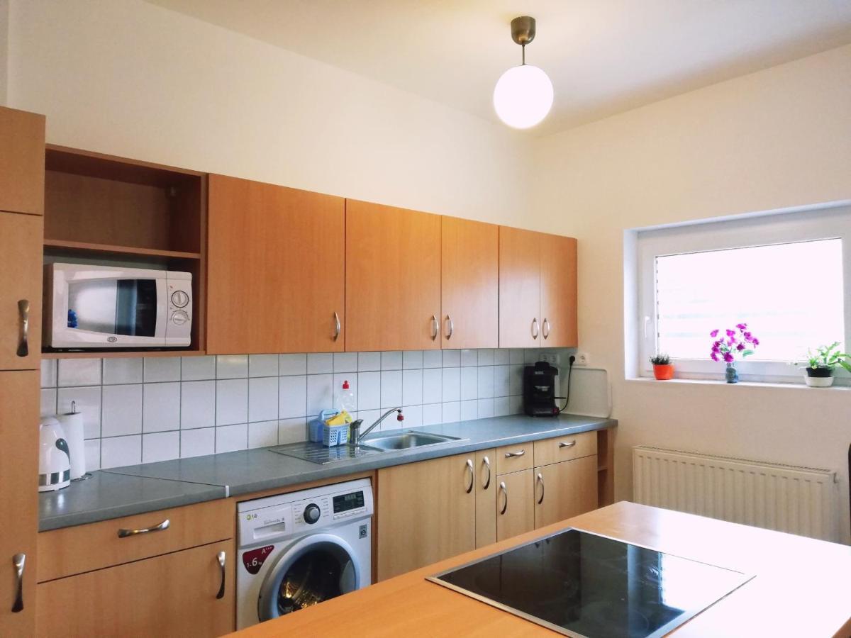 Happy Home Apartman Gyenesdias Bagian luar foto